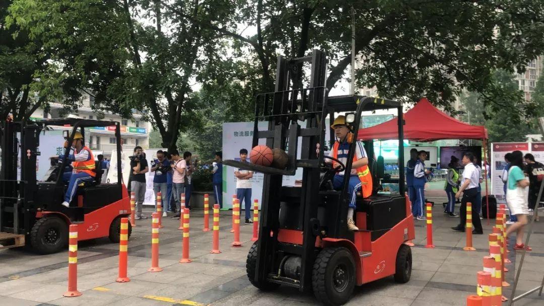 成都叉车司机最新招聘信息及职业前景展望