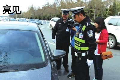 最新交警打人视频录像引发的社会反响与深度思考