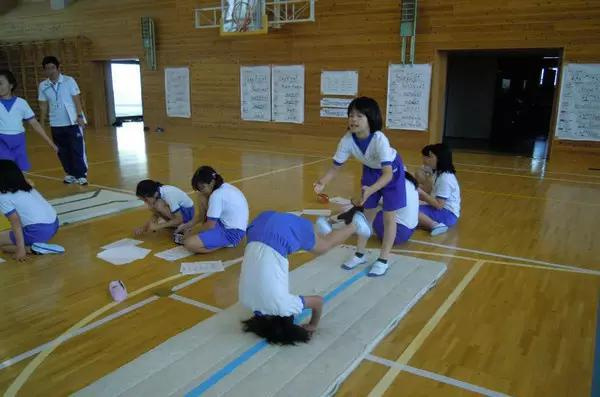 最新小学体育课程标准下的体育教学探索