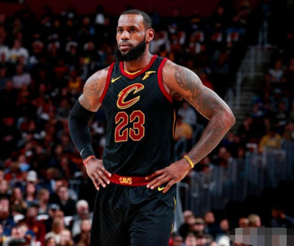 NBA骑士队最新消息，詹姆斯的辉煌表现与未来展望