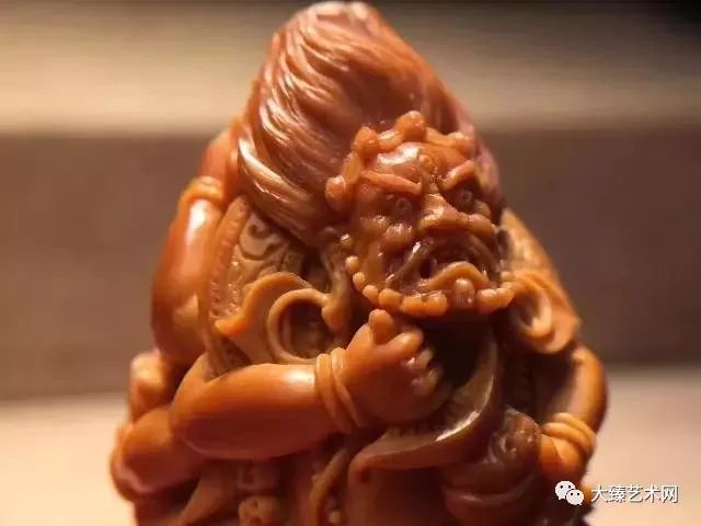 陆小琴核雕最新价格，艺术珍品的市场定位与收藏价值